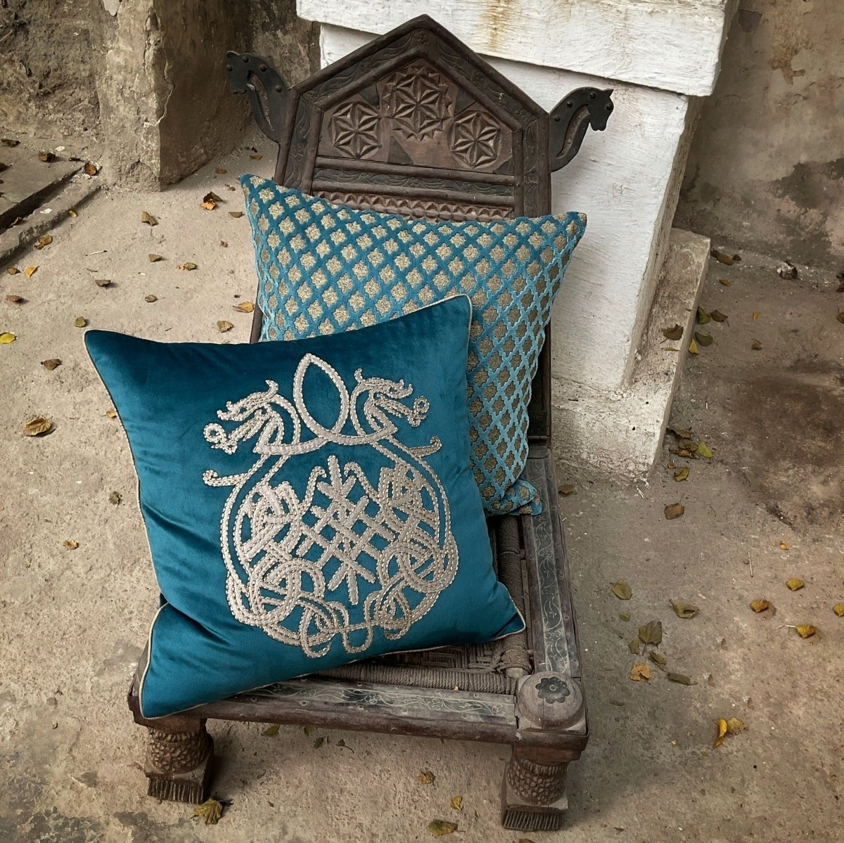 Zohra - Studio Covers