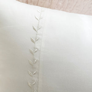 Aphrodite - White Jacquard Bedsheet - Available for Twin, Queen, King, and Super King Sized Bed - Studio Covers